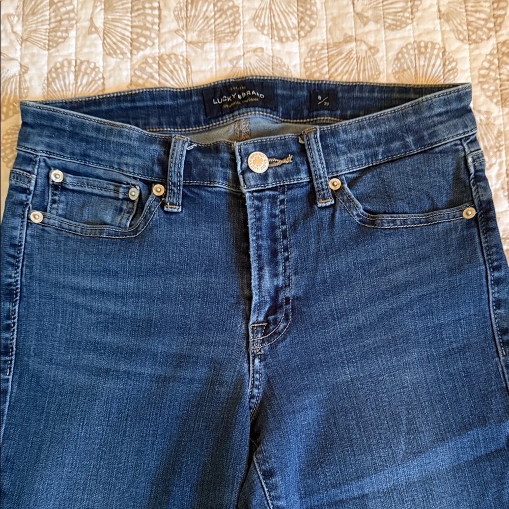 Lucky Brand Women's Straight Leg Jeans in Dark Blue Denim - Picture 3 of 5